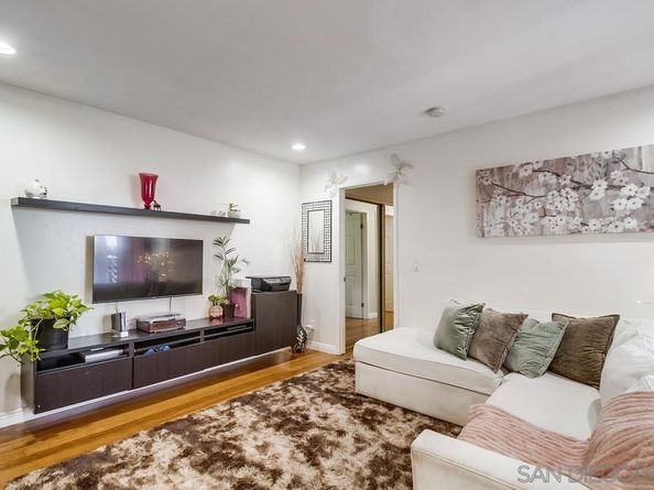 8015 Caminito De Pizza B, San Diego CA 92108