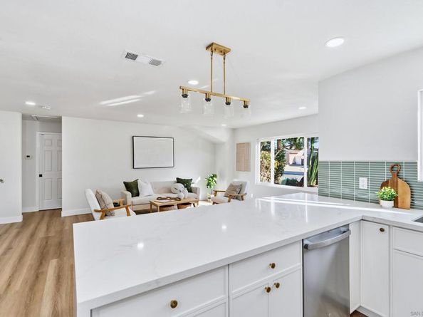 9408 Wharton Rd, Santee CA 92071