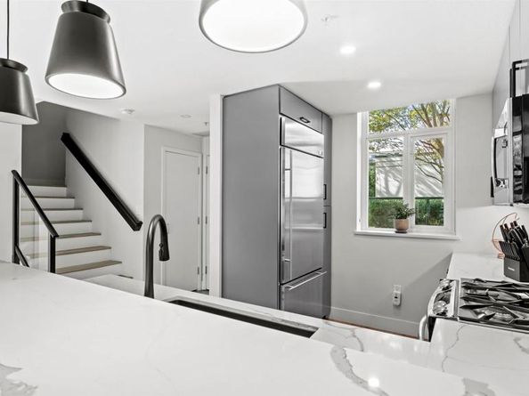 325 7Th Ave 215, San Diego CA 92101