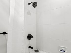 325 7Th Ave 215, San Diego CA 92101