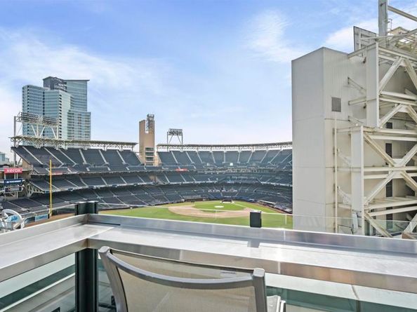 325 7Th Ave 215, San Diego CA 92101