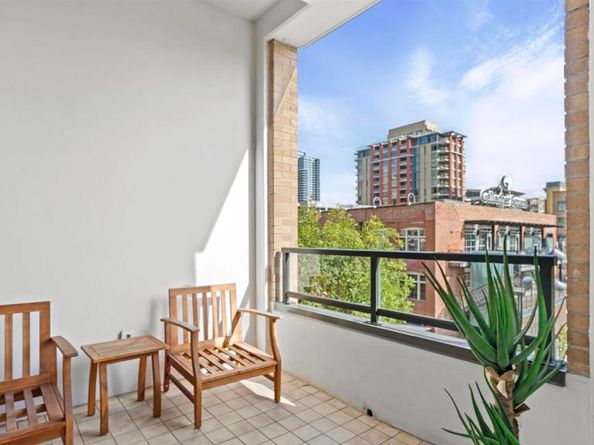 325 7Th Ave 215, San Diego CA 92101