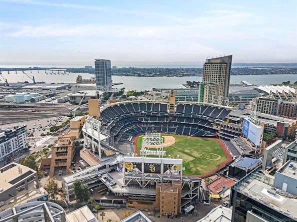 325 7Th Ave 215, San Diego CA 92101