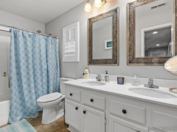 4322 Deer Valley Way, Oceanside CA 92057