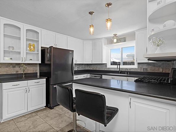 8427 Amino Dr, Santee CA 92071