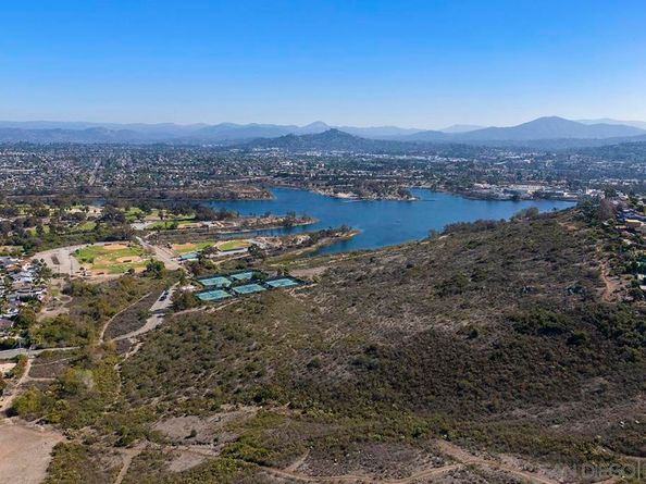 6346 Ridge Manor Avenue, San Diego CA 92120