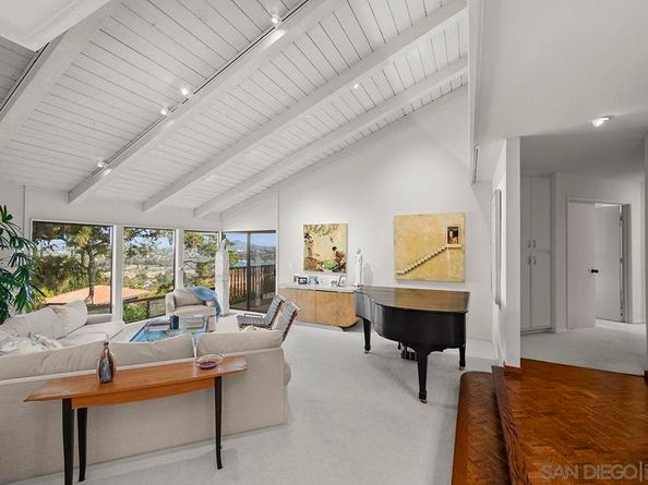 6346 Ridge Manor Avenue, San Diego CA 92120