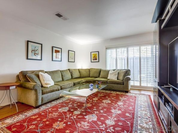 220 Lemon Grove, Irvine CA 92618