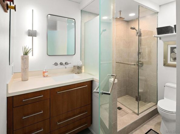 3266 1st Ave. 20, San Diego CA 92103