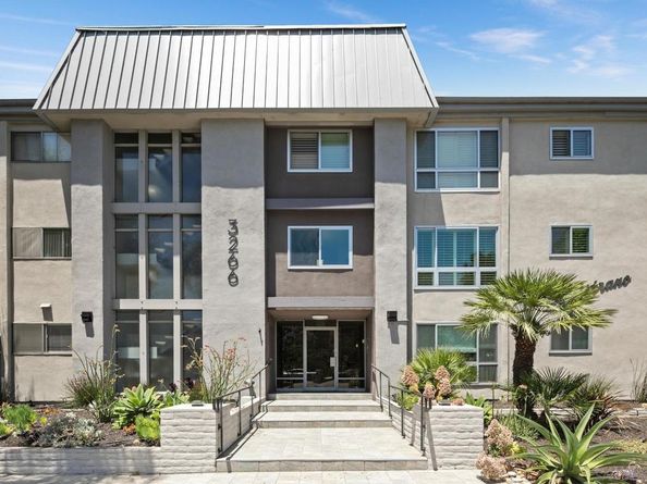 3266 1st Ave. 20, San Diego CA 92103