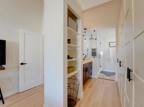 8430 Via Sonoma 49, La Jolla CA 92037