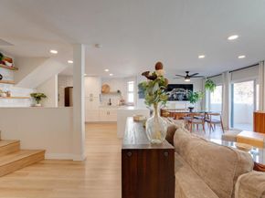 8430 Via Sonoma 49, La Jolla CA 92037