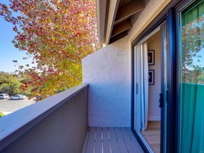 8430 Via Sonoma 49, La Jolla CA 92037