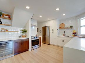 8430 Via Sonoma 49, La Jolla CA 92037