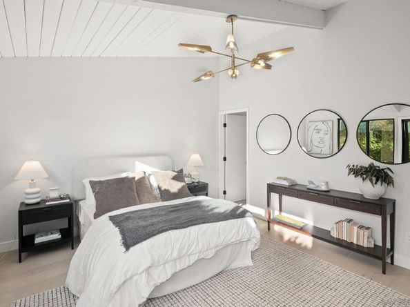 2526 Aster St, San Diego CA 92109