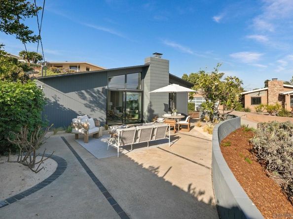 2526 Aster St, San Diego CA 92109