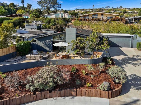 2526 Aster St, San Diego CA 92109