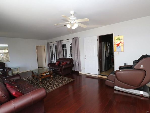 2321 Cardinal Dr, San Diego CA 92123