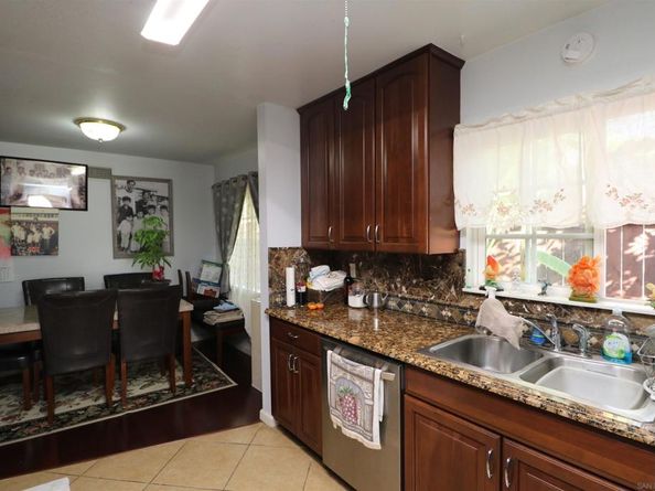 2321 Cardinal Dr, San Diego CA 92123