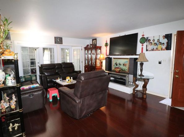 2321 Cardinal Dr, San Diego CA 92123