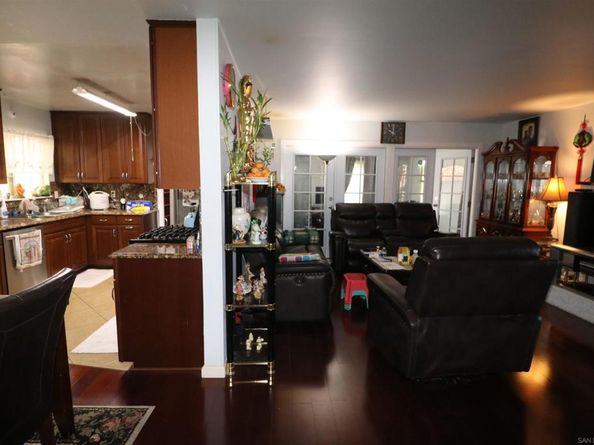 2321 Cardinal Dr, San Diego CA 92123