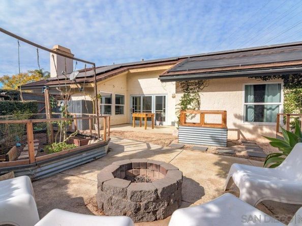 7404 Carlina St, Carlsbad CA 92009