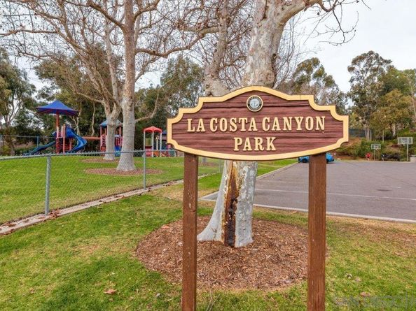 7404 Carlina St, Carlsbad CA 92009