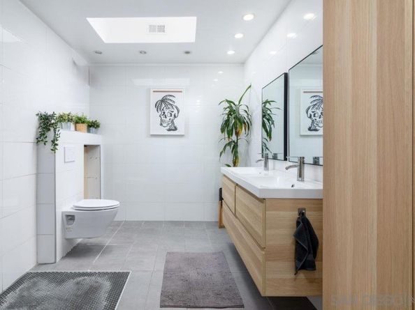 7404 Carlina St, Carlsbad CA 92009