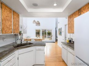 7404 Carlina St, Carlsbad CA 92009