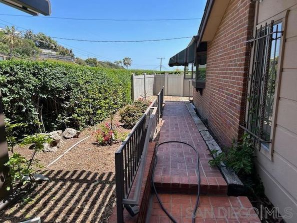 3154 Lloyd St, San Diego CA 92117