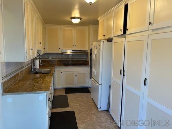 3154 Lloyd St, San Diego CA 92117