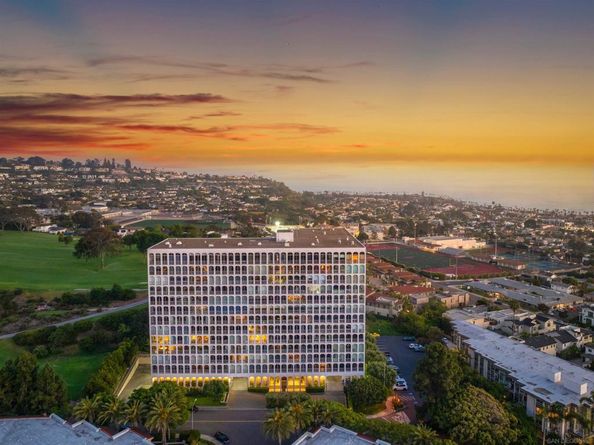 1001 Genter St 2H, La Jolla CA 92037