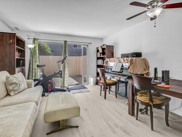 5696 Caminito Roberto, San Diego CA 92111