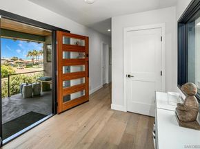 5341 Linda Way, La Jolla CA 92037