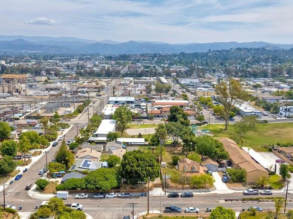308 S Tulip St, Escondido CA 92025