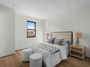 242 Playa Del Norte St, La Jolla CA 92037