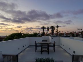 242 Playa Del Norte St, La Jolla CA 92037