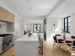 242 Playa Del Norte St, La Jolla CA 92037