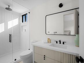 242 Playa Del Norte St, La Jolla CA 92037