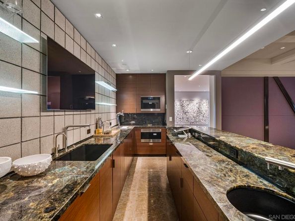 1230 Neptune Ave, Encinitas CA 92024