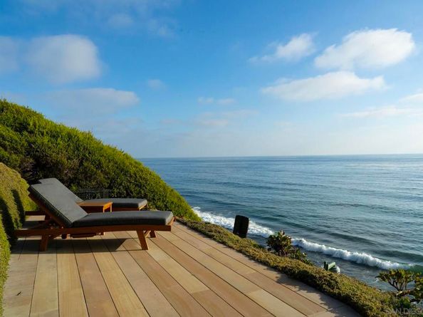 1230 Neptune Ave, Encinitas CA 92024