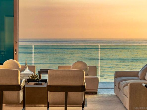 1230 Neptune Ave, Encinitas CA 92024