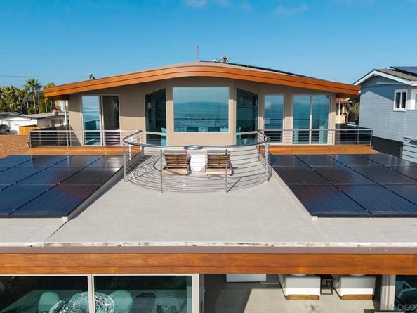 1230 Neptune Ave, Encinitas CA 92024