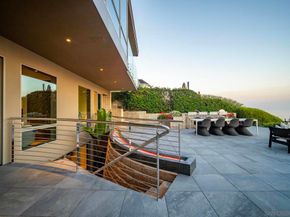 1230 Neptune Ave, Encinitas CA 92024