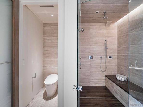 1230 Neptune Ave, Encinitas CA 92024