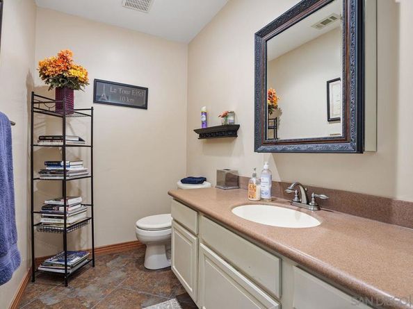 2238 Oceanview Rd, Oceanside CA 92056