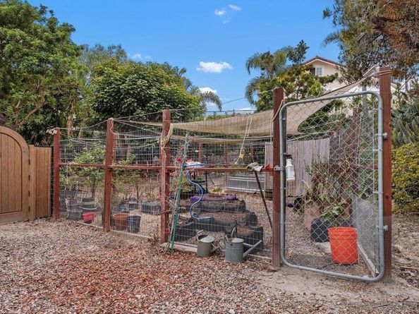 2238 Oceanview Rd, Oceanside CA 92056