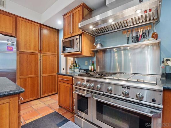 2238 Oceanview Rd, Oceanside CA 92056