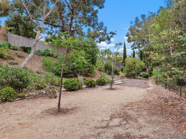 2238 Oceanview Rd, Oceanside CA 92056