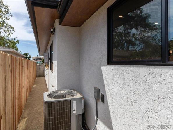 5027 E Mountain View Dr, San Diego CA 92116